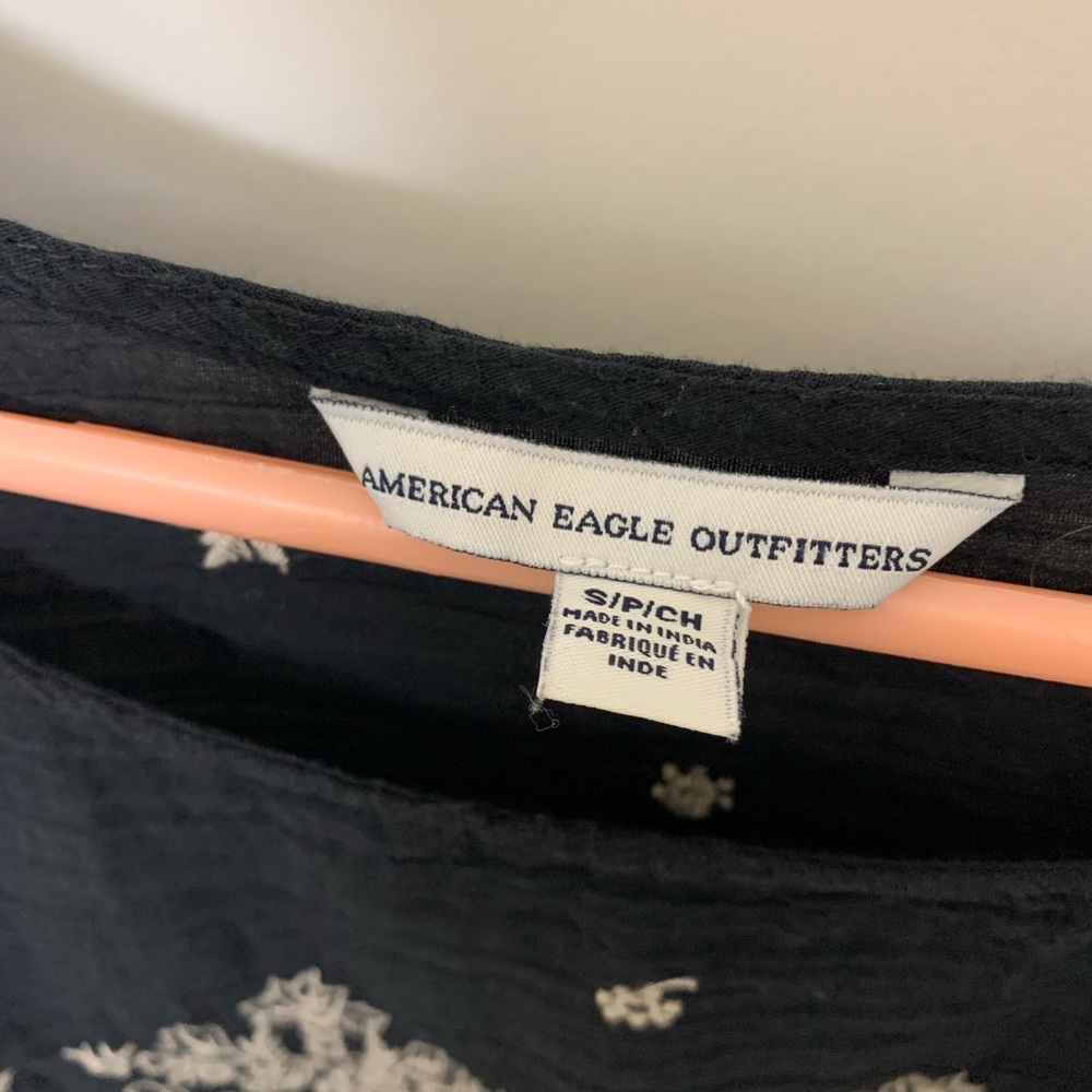 Black American Eagle Blouse - Picture 2 of 3